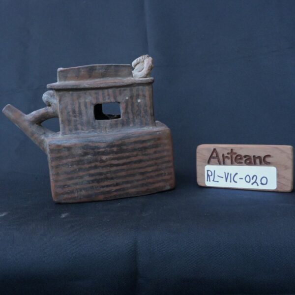 Pre-Columbian Vicus Ceramic Whistle with Ritualistic Melody - Image 12