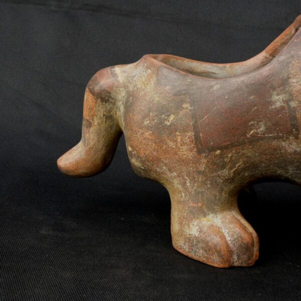 Pre-Columbian Tiahuanaco Ceramic Puma Container - Image 8