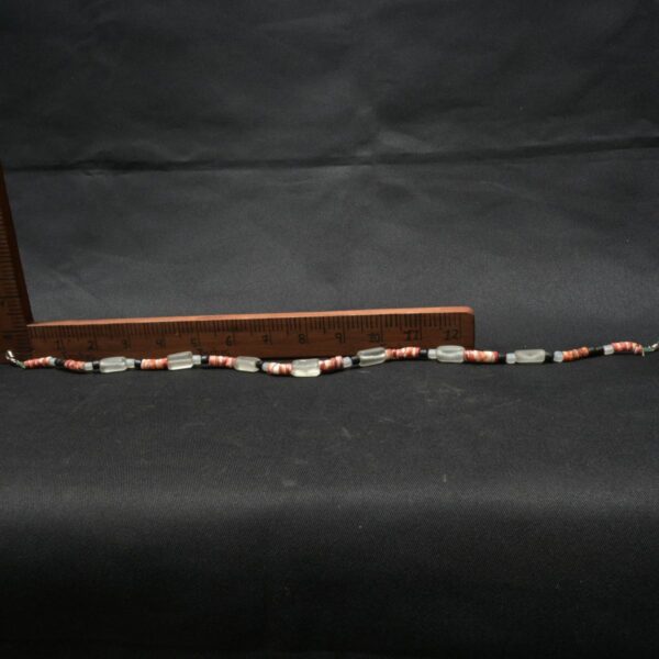 Pre Columbian Chavin Quartz and Black Stone Necklace Ritual Artifact - Image 9