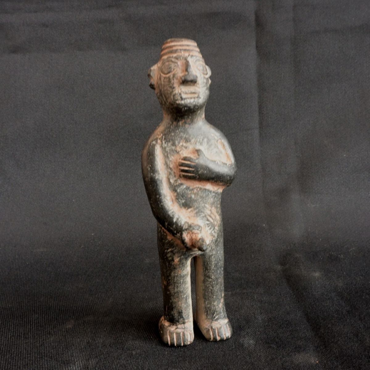 DSC_8928 Pre-Columbian Inca Stone Figure of Pacha Papa - Image 1