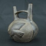 Pre Columbian Moche Black Ceramic Bottle Ritual Artifact Peru - Imagen 2