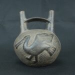 Pre Columbian Moche Black Ceramic Bottle Ritual Artifact Peru - Imagen 5