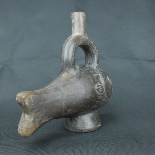 Pre Columbian Moche Ceramic Fish Vessel Ritual Artifact Peru - Imagen 4