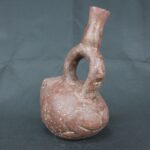 Pre Columbian Moche Ceramic Bottle Frog Ritual Artifact Peru - Imagen 2