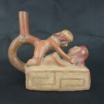 Pre Columbian Moche Ceramic Erotic Bottle Ritual Artifact Peru Collectible - Imagen 5