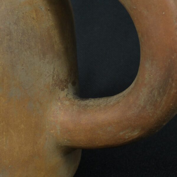 Pre Columbian Moche Ceramic Bottle Sitting Figure Ritual Artifact - Imagen 16