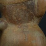 Pre Columbian Moche Ceramic Bottle Sitting Figure Ritual Artifact - Imagen 18