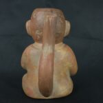 Pre Columbian Moche Ceramic Seated Figure Ritual Vessel - Imagen 4