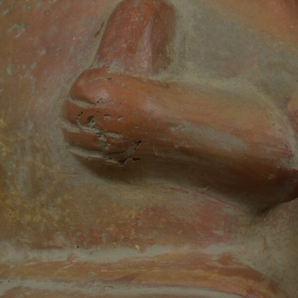 Pre Columbian Moche Ceramic Seated Figure Ritual Vessel - Imagen 14