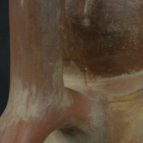Pre Columbian Moche Ceramic Seated Figure Ritual Vessel - Imagen 15