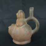 Pre Columbian Moche Ceramic Bottle Ritual Artifact Peru Collectible - Imagen 2