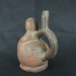 Pre Columbian Moche Ceramic Bottle Ritual Artifact Peru Collectible - Imagen 3
