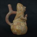 Pre Columbian Moche Ceramic Bottle Warrior Ritual Artifact Peru - Imagen 6