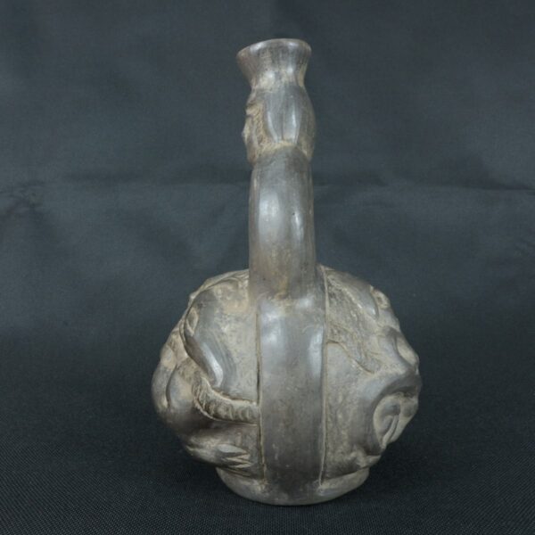Pre Columbian Moche Ceramic Bottle Ritual Artifact Ancient Peru - Imagen 3