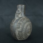 Pre Columbian Moche Black Ceramic Vessel Ritual Artifact Peru - Imagen 4