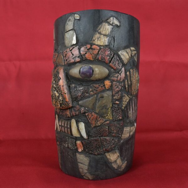 Pre Columbian Moche Wooden Vessel with Shell and Bone Inlays Ritual - Imagen 2