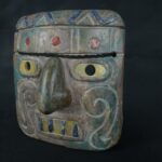 Pre Columbian Chavin Stone Mask Ritual Artifact with Inlays - Imagen 2