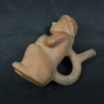 Pre Columbian Moche Ceramic Warrior Bottle Ceremonial Artifact - Imagen 2