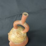 Pre Columbian Moche Ceramic Face Bottle Ceremonial Artifact Peru - Imagen 9