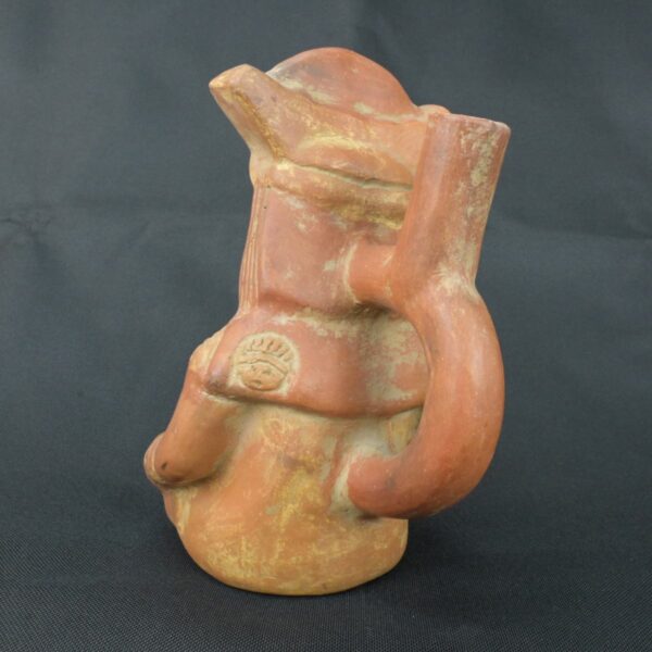 Pre Columbian Moche Ceramic Seated Priest Vessel Ritual Artifact - Imagen 3