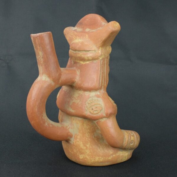 Pre Columbian Moche Ceramic Seated Priest Vessel Ritual Artifact - Imagen 5
