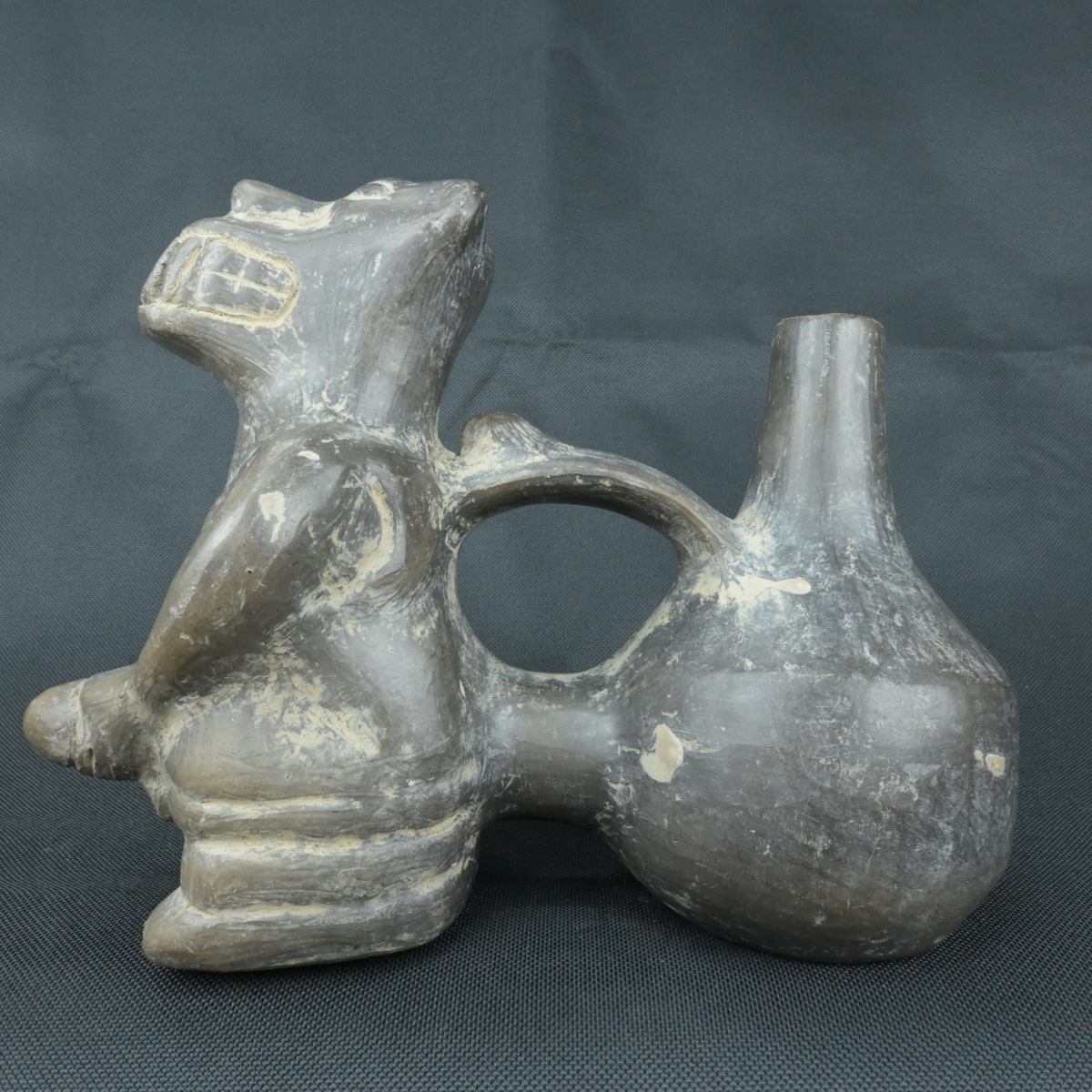DSC_9596 Pre Columbian Moche Ceramic Dog Whistle Ancient Artifact Peru - Imagen 1