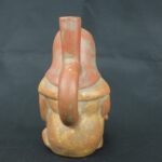 Pre Columbian Moche Ceramic Warrior Bottle Ceremonial Artifact - Imagen 3