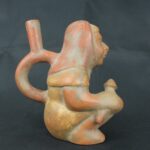 Pre Columbian Moche Ceramic Warrior Bottle Ceremonial Artifact - Imagen 5