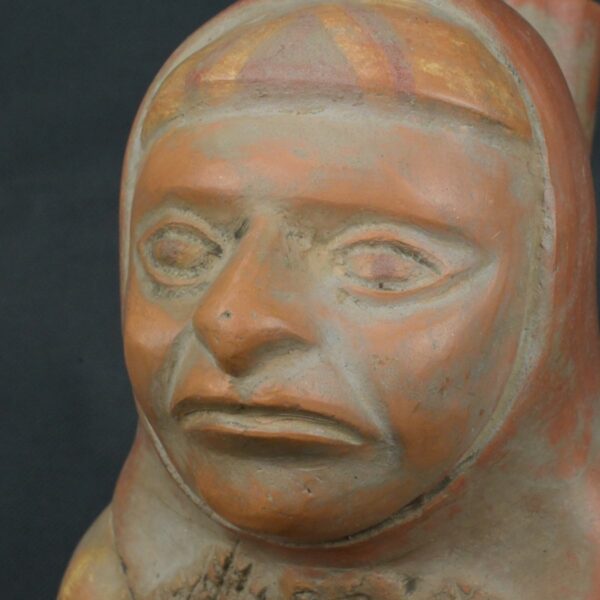 Pre Columbian Moche Ceramic Warrior Bottle Ceremonial Artifact - Imagen 11
