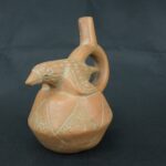 Pre Columbian Moche Ceramic Bottle Ritual Artifact with Bird Design - Imagen 8