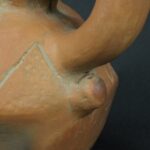 Pre Columbian Moche Ceramic Bottle Ritual Artifact with Bird Design - Imagen 14