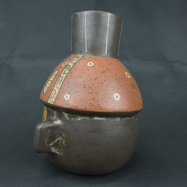 Pre Columbian Paracas Ceramic Ritual Bottle with Human Face Artifact - Imagen 4