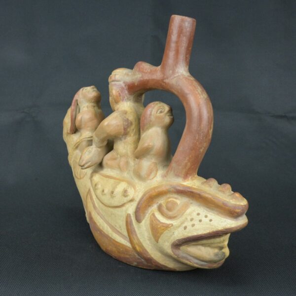Pre Columbian Moche Ceramic Fish Vessel Ritual Artifact Peru - Imagen 2