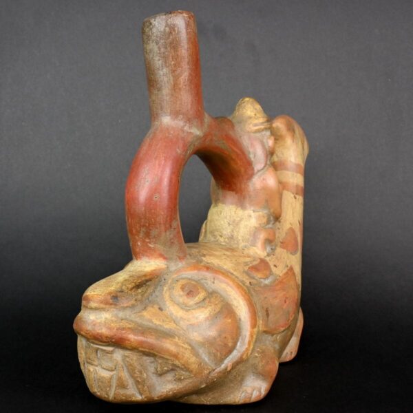 Ancient pre-Columbian Moche ceramic instrument representing a fisherman - Image 6